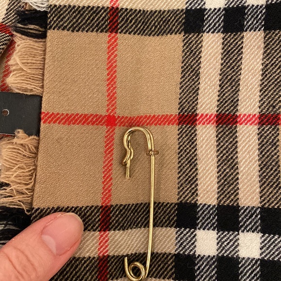 Vintage Burberry’s Girls Skirt - Picture 3 of 4